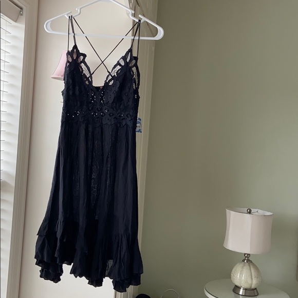 Free People Adella Slip in Black - Picture 4 of 8